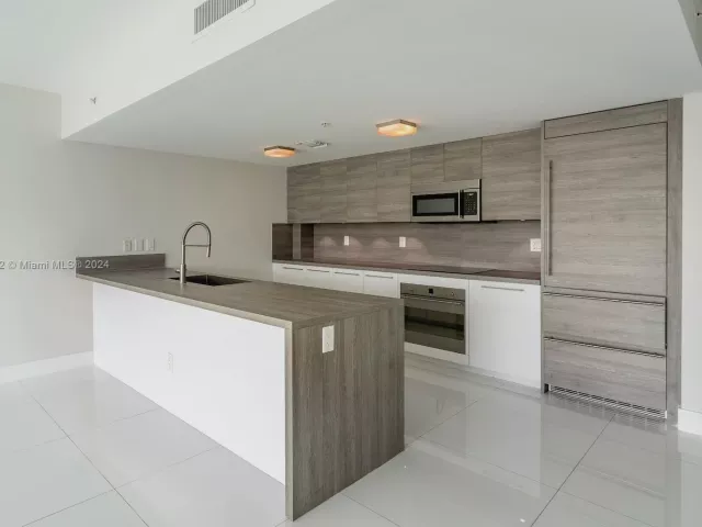 Продажа квартиры #919 - фото 5663050