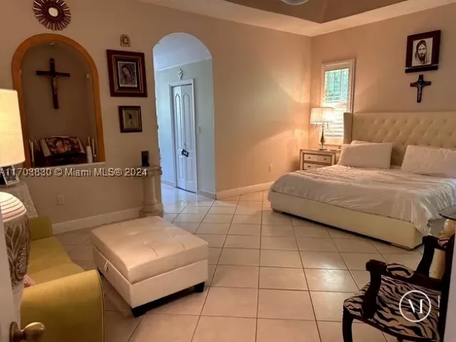 Продажа дома по адресу 10601 SW 128th St - фото 9120611