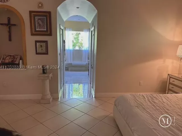 Продажа дома по адресу 10601 SW 128th St - фото 9120613