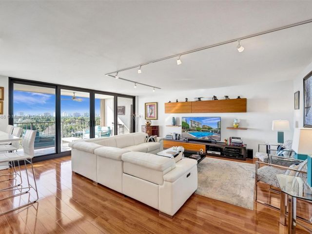 Продажа квартиры #8B - фото 6251452