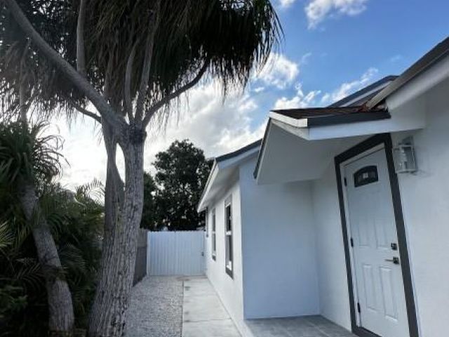 Продажа дома по адресу 254 NW 57th Ct - фото 6100144