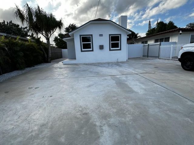 Продажа дома по адресу 254 NW 57th Ct - фото 6100145