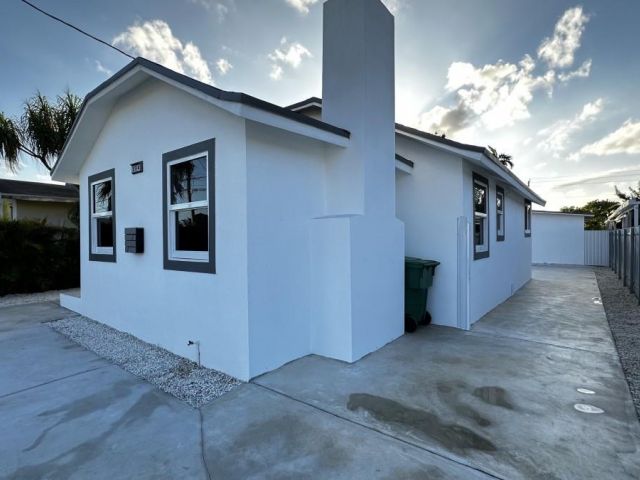 Продажа дома по адресу 254 NW 57th Ct - фото 6100146