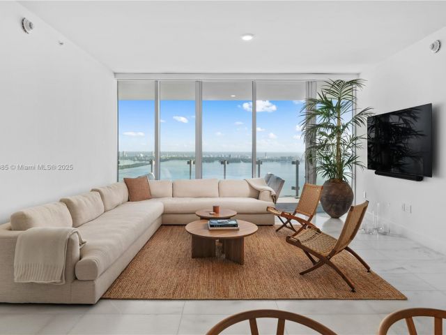 Продажа квартиры #4902 - фото 5666072