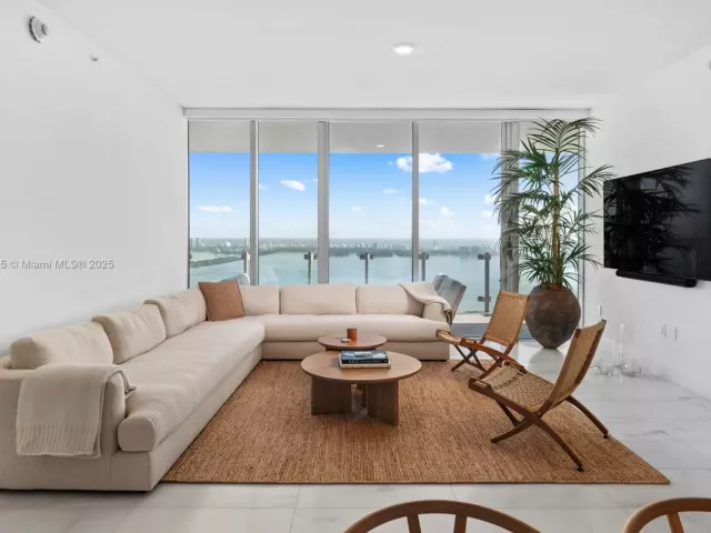 Продажа квартиры #4902 - фото 5666072