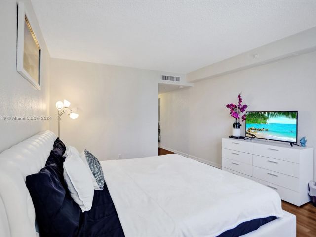 Квартира в аренду номер533 (available Feb 1) - фото 5633986