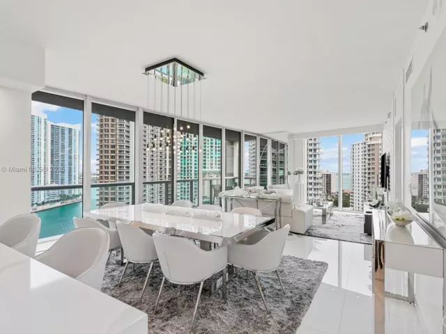 Продажа квартиры #1702 - фото 5717232