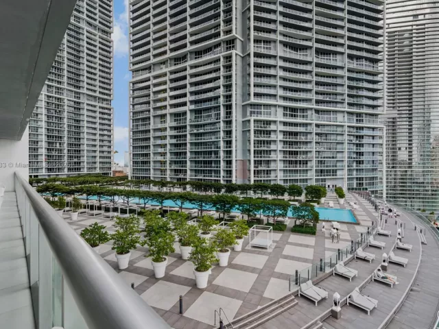 Продажа квартиры #1702 - фото 5717235