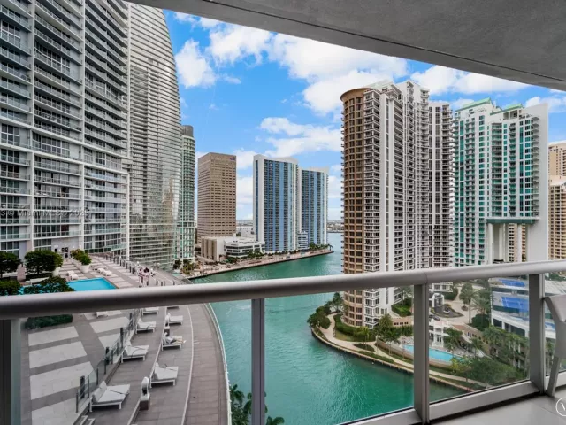 Продажа квартиры #1702 - фото 5717237