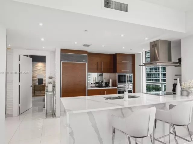 Продажа квартиры #1702 - фото 5717221