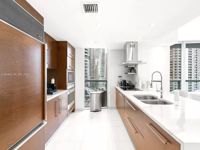 Продажа квартиры #1702 - фото 5717223