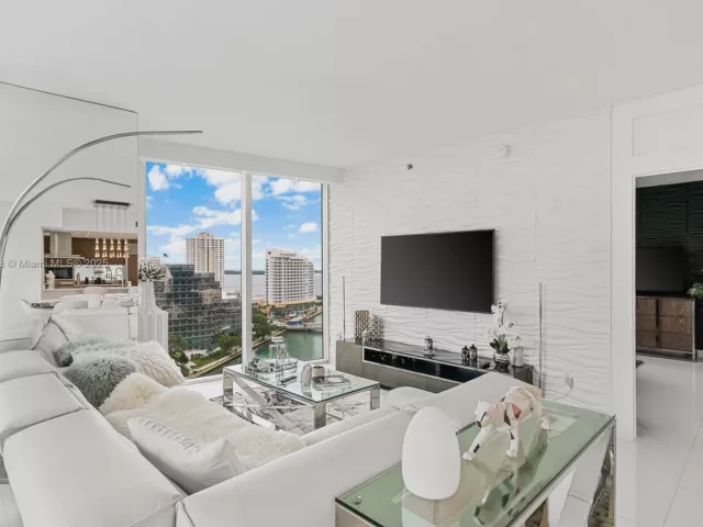 Продажа квартиры #1702 - фото 5717227