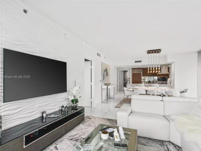 Продажа квартиры #1702 - фото 5717228