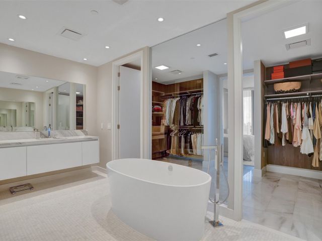 Продажа квартиры #4702 - фото 5809017