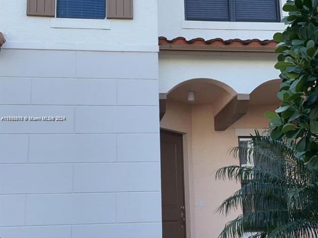 Продажа дома по адресу 20962 NW 1st Dr 20962 - фото 5828422