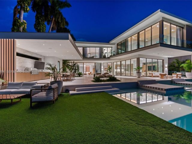 Дом в аренду по адресу 424 W Rivo Alto Dr - фото 7523494