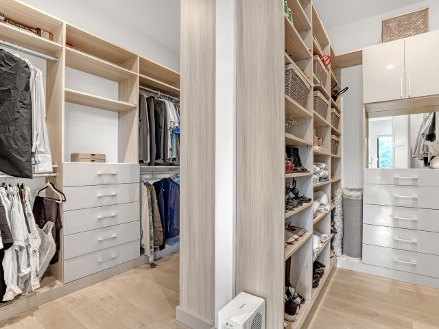 Дом в аренду по адресу 703 NE 5th Street - фото 5879327