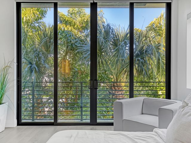 Дом в аренду по адресу 703 NE 5th Street - фото 5879329