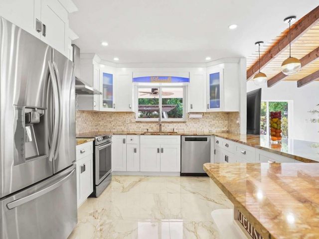 Продажа дома по адресу 21661 Sonoma Ct - фото 5969716