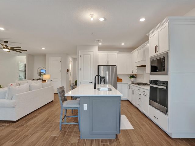 Продажа дома по адресу 4422 S Silverwood Ln - фото 5893390