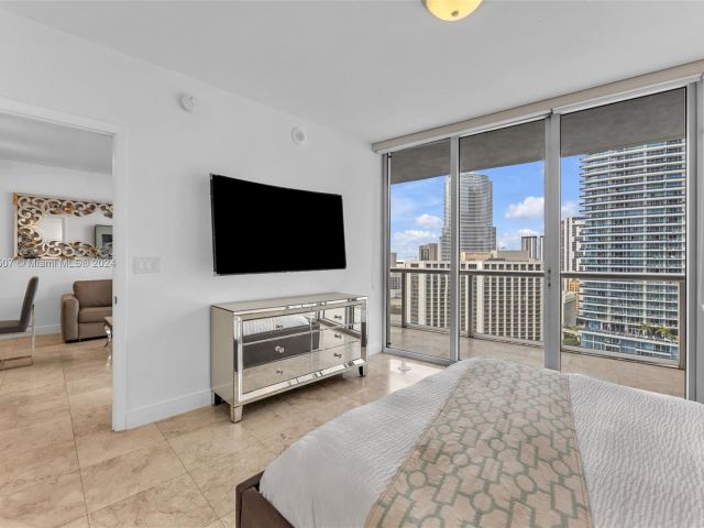 Продажа квартиры #2503 - фото 5717283