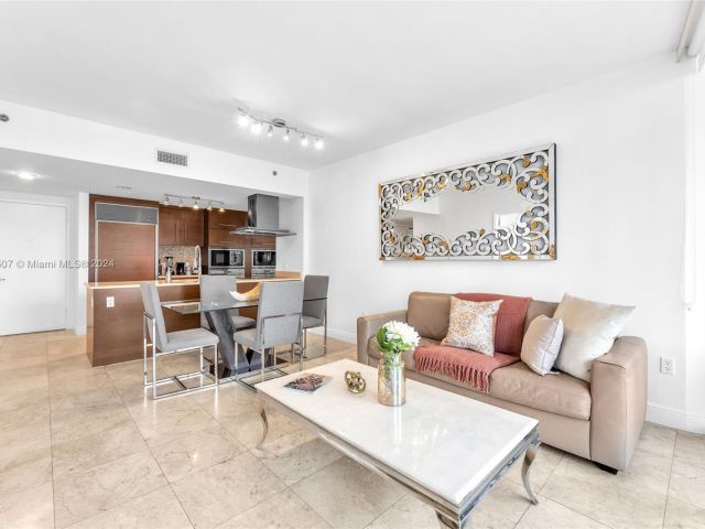 Продажа квартиры #2503 - фото 5717287