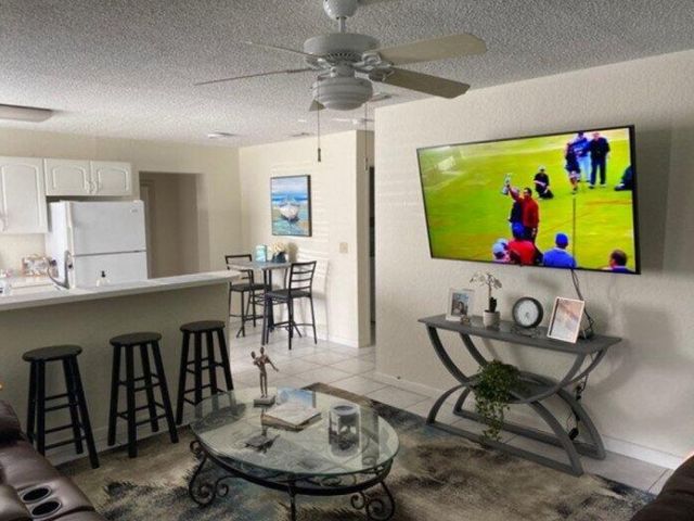 Продажа дома по адресу 621 NE 3rd Avenue - фото 5805363