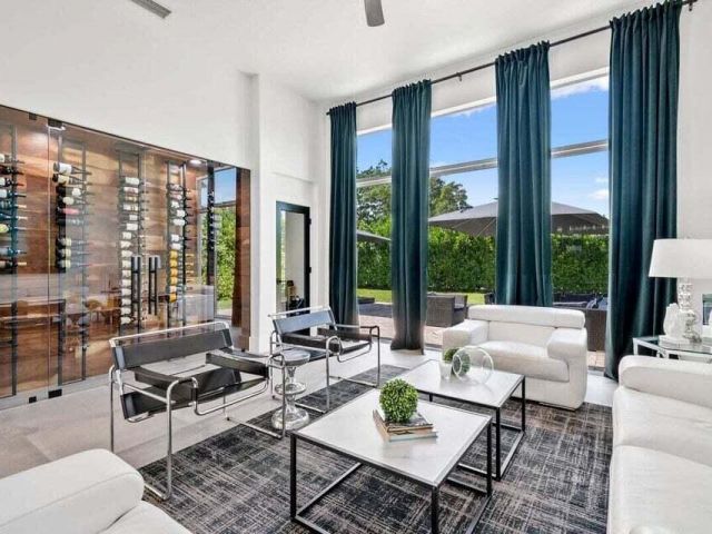 Продажа дома по адресу 8163 Lakeview Drive - фото 5750398