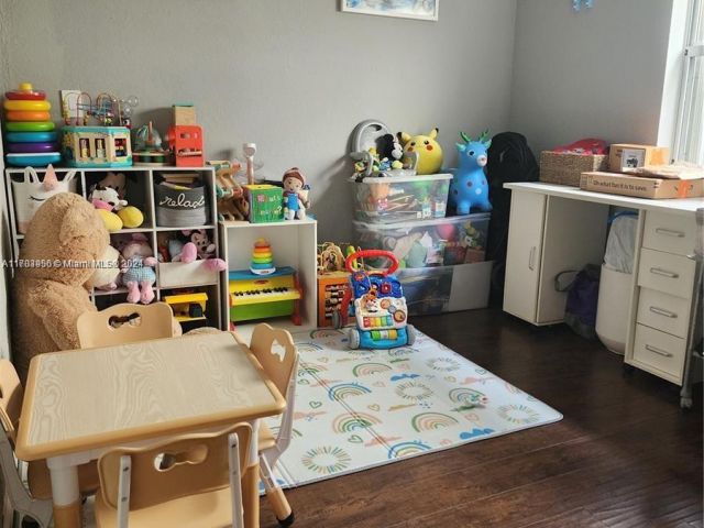 Продажа дома по адресу 229 NE 36th Ter - фото 6009575