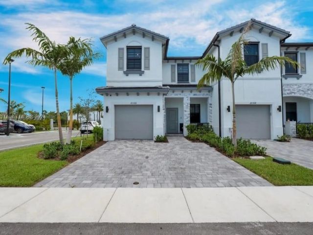 Продажа дома по адресу 20366 NW 4th Path 20366 - фото 5575981