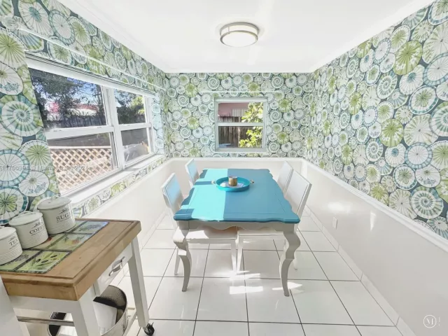 Продажа дома по адресу 1820 SW 11th Ct - фото 5564868