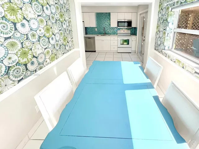 Продажа дома по адресу 1820 SW 11th Ct - фото 5564869