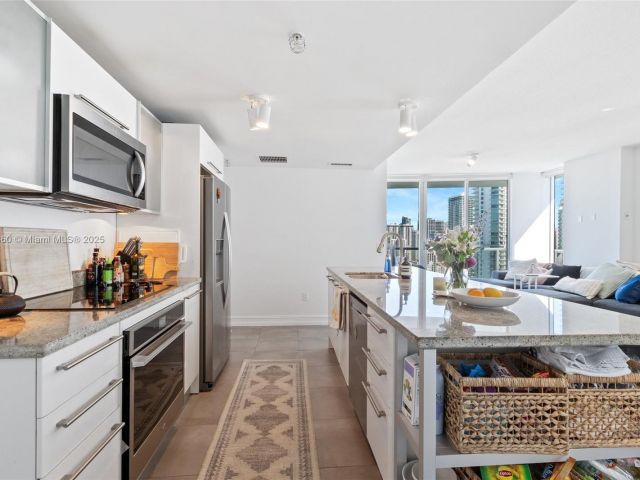 Продажа квартиры #3111 - фото 5618209