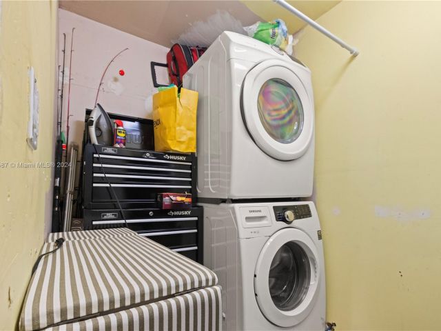 Продажа дома по адресу 2716 Polk St - фото 5874176