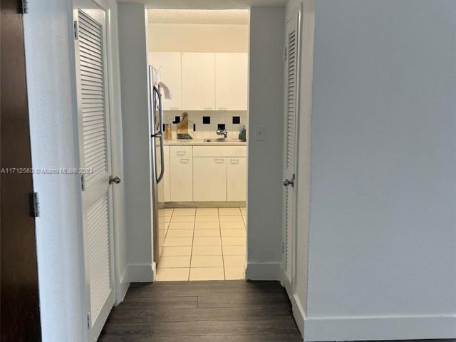 Продажа квартиры #1070S - фото 5604695