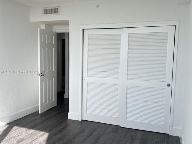 Продажа квартиры #1070S - фото 5604699