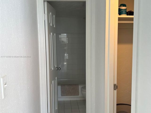 Продажа квартиры #1070S - фото 5604702