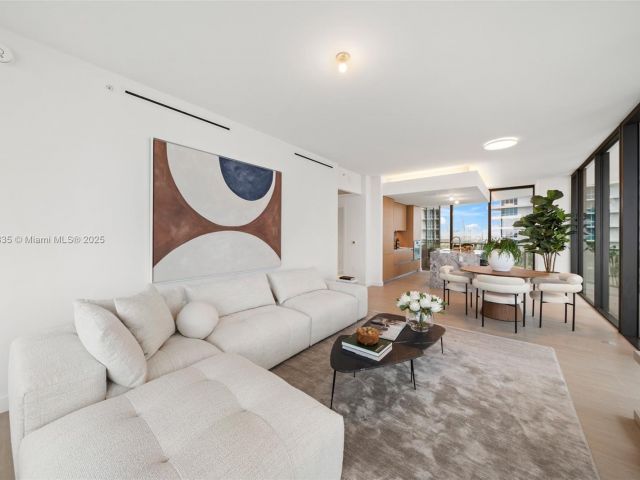 Продажа квартиры #1005 - фото 5710642