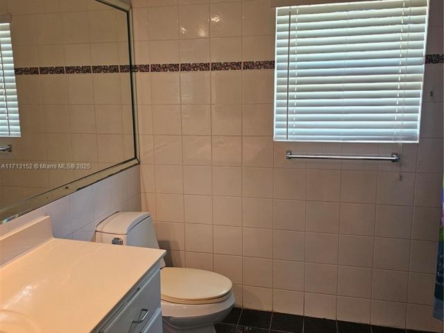 Продажа дома по адресу 14630 SW 148th Ct - фото 5741808