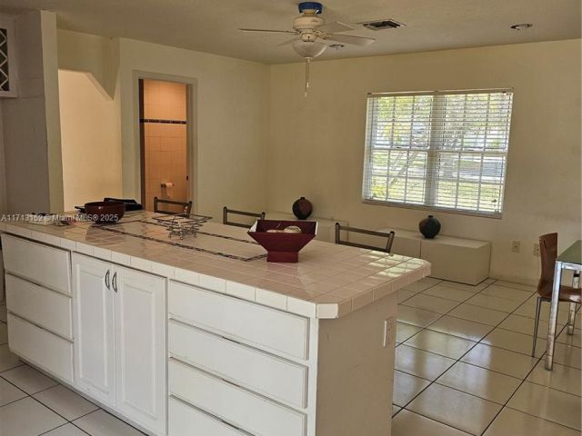 Продажа дома по адресу 14630 SW 148th Ct - фото 5741812