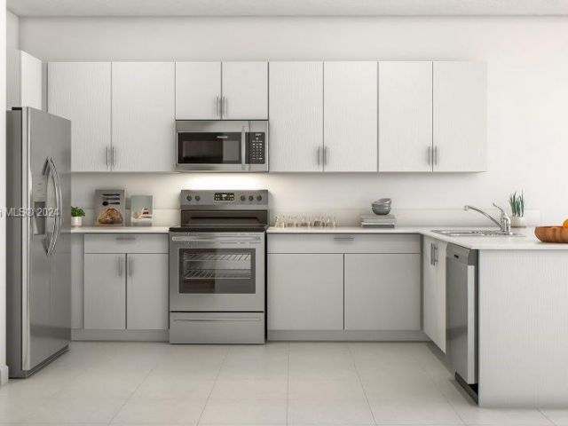 Дом в аренду по адресу 2876 SE 25 AVE 2876 - фото 5807163