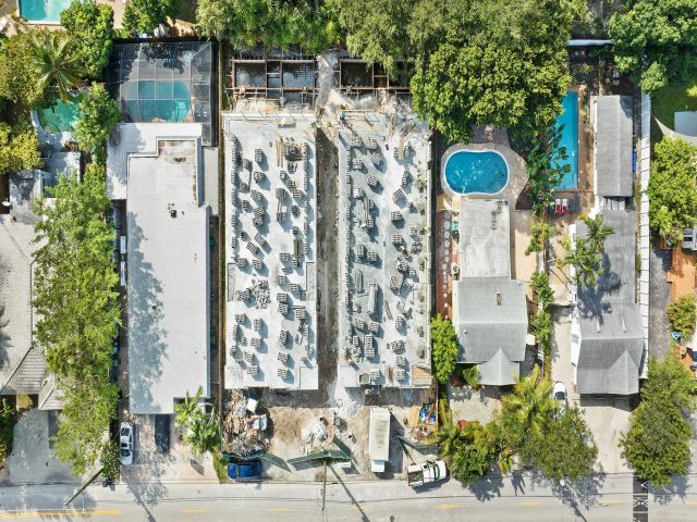 Продажа дома по адресу 808 SE 12th Street 808 - фото 5760493