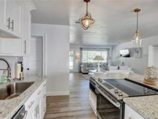 Дом в аренду по адресу 10 S Swinton Cir - фото 6058417