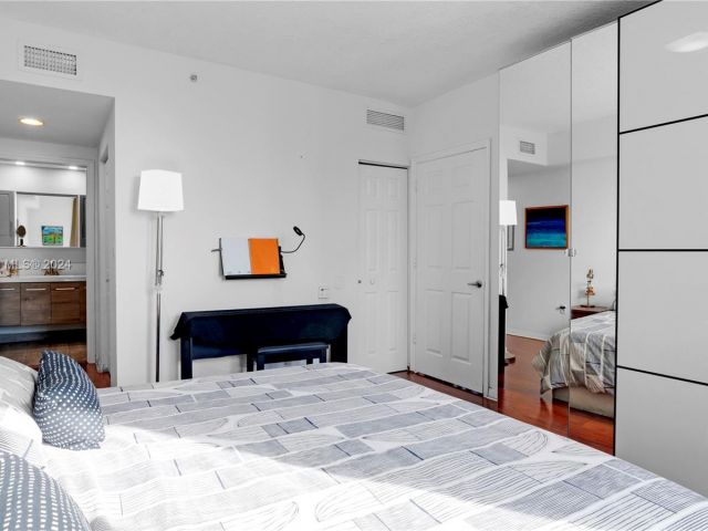 Продажа квартиры #1005 - фото 5627678