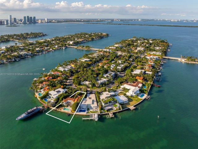 Продажа дома по адресу 11 E Rivo Alto Dr - фото 6618929