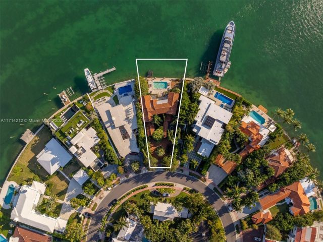 Продажа дома по адресу 11 E Rivo Alto Dr - фото 6618935