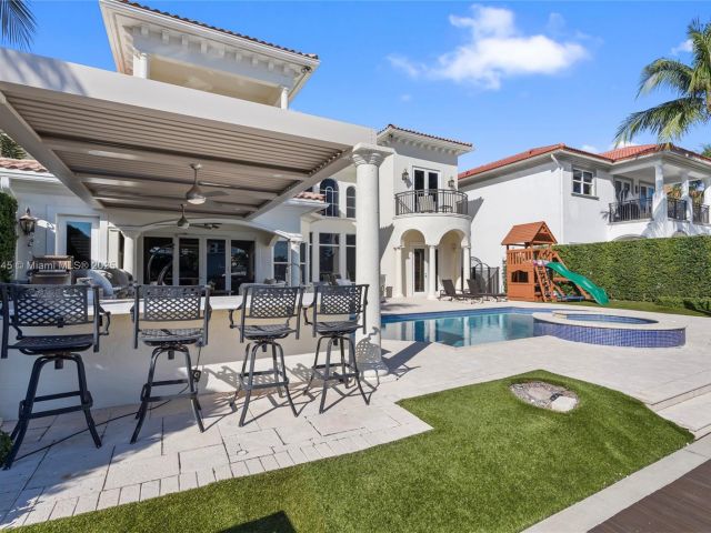 Дом в аренду по адресу 1555 Windjammer Way - фото 5711357