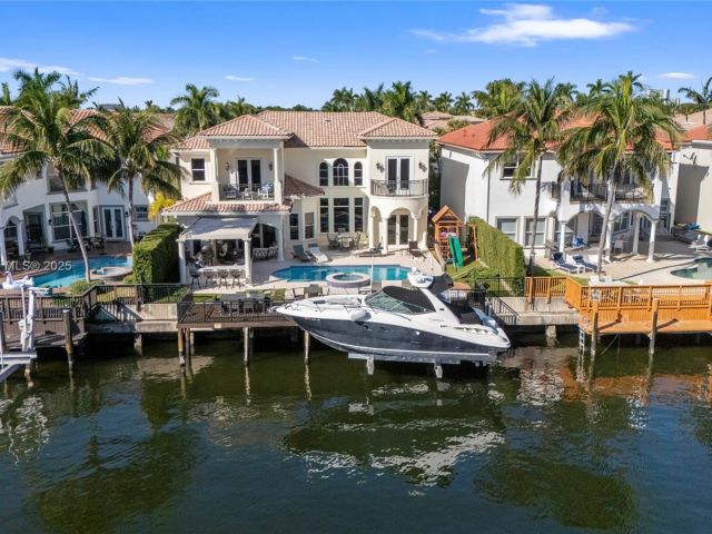 Дом в аренду по адресу 1555 Windjammer Way - фото 5711370