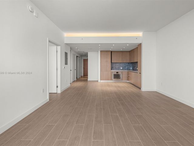 Продажа квартиры #1108 - фото 5693640