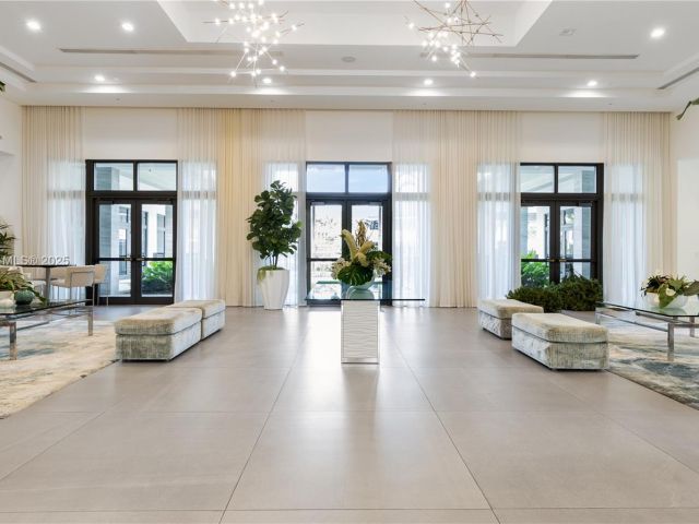 Продажа дома по адресу 8206 NW 43rd St - фото 5586033